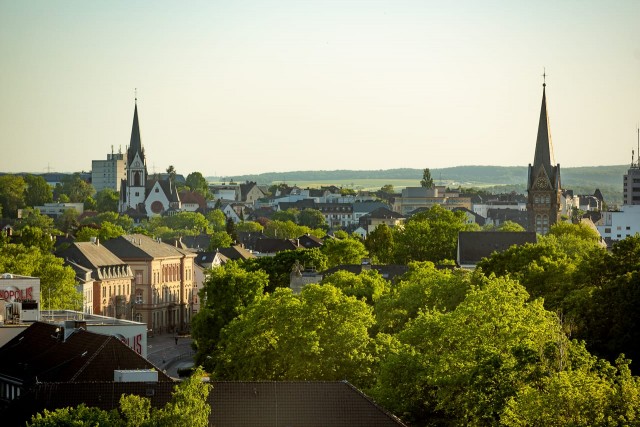 Blick über Gießen mit St. Bonifatiuskirche und Johanneskirche