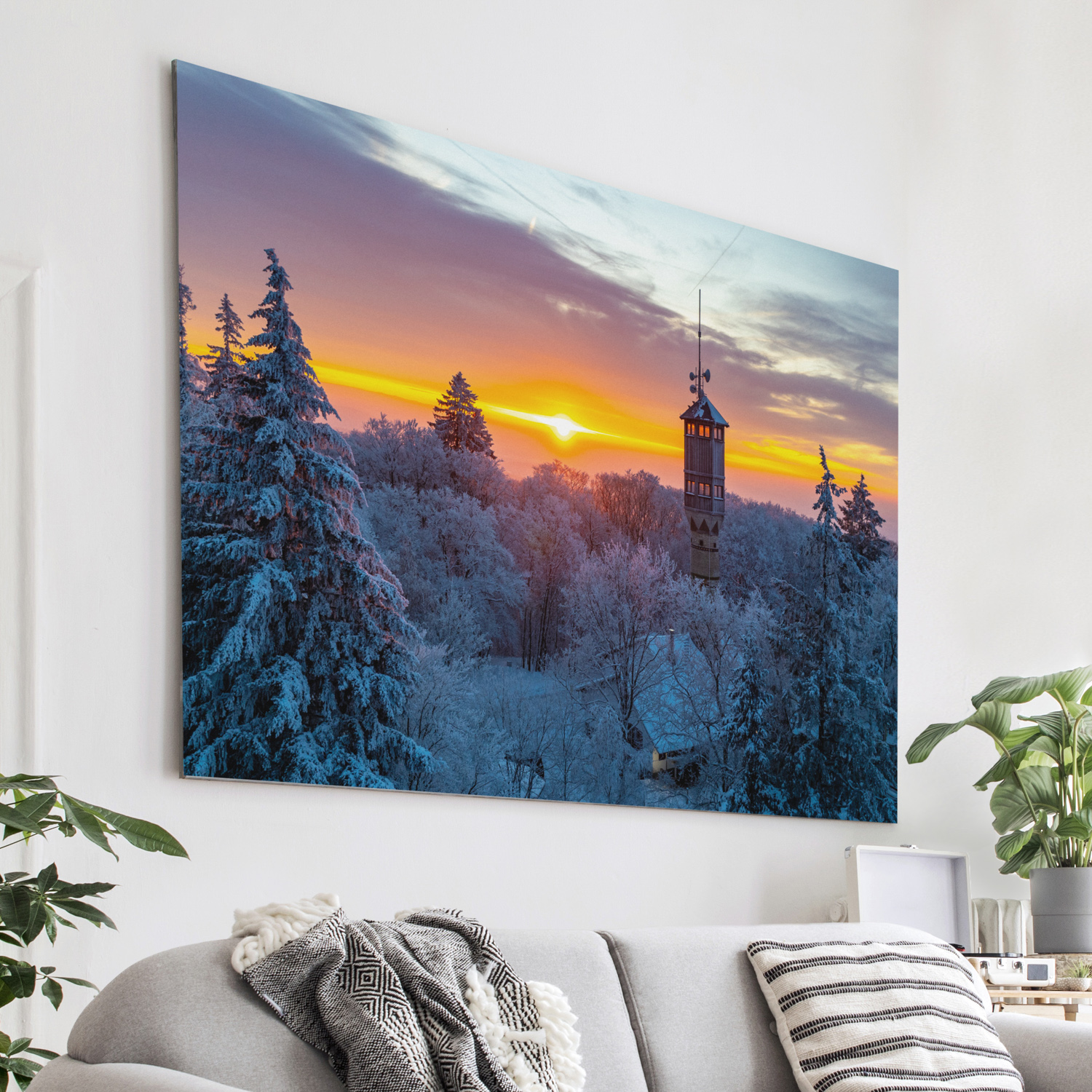 Winterliche Morgensonne über dem Dünsberg