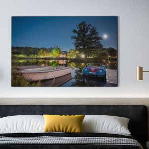 Vollmond über dem Bootshaus