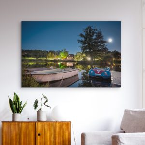 Vollmond über dem Bootshaus