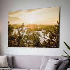 Winterlicher Sonnenaufgang über dem Kloster Schiffenberg