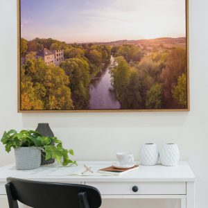 Die Lahn auf Höhe der Badenburg mit Blick in Richtung Launsbach