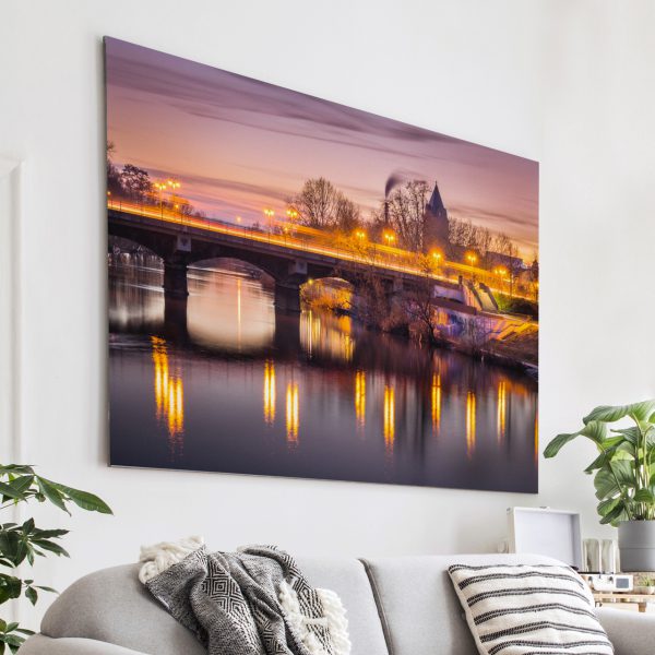 Die Sachsenhäuser Brücke nach Sonnenuntergang