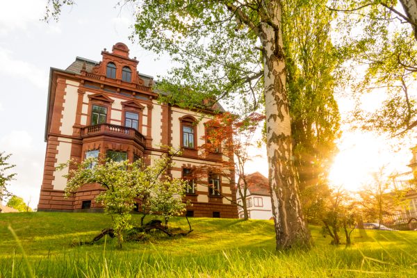 Villa Bänninger an der Ecke Ludwigstraße/Wilhelmstraße zum Sonnenuntergang