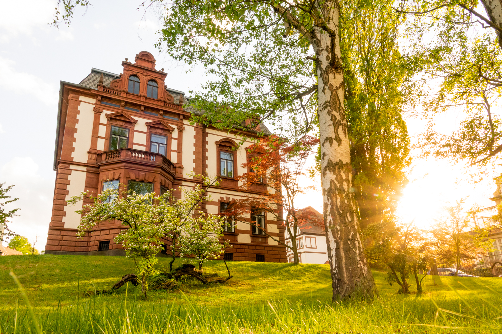 Villa Bänninger an der Ecke Ludwigstraße/Wilhelmstraße zum Sonnenuntergang