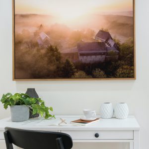Mystischer Morgennebel über dem Schiffenberg