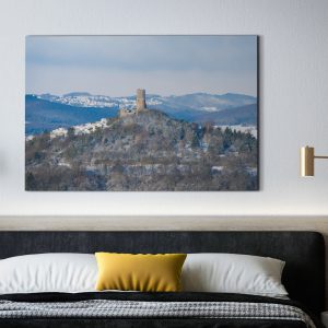 Sonniger Wintertag an der Burg Vetzberg