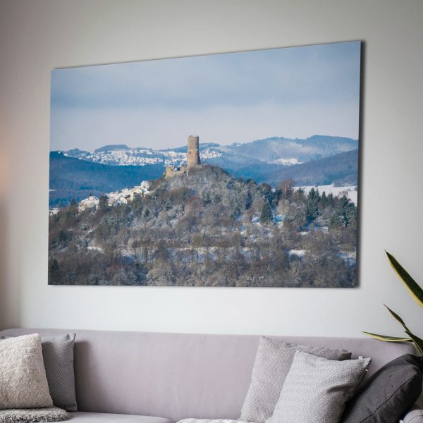 Sonniger Wintertag an der Burg Vetzberg