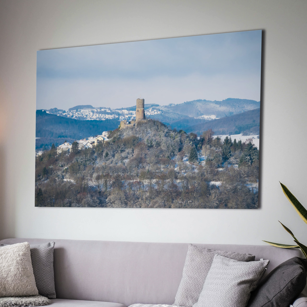 Sonniger Wintertag an der Burg Vetzberg