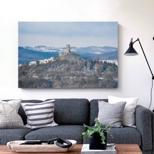 Sonniger Wintertag an der Burg Vetzberg