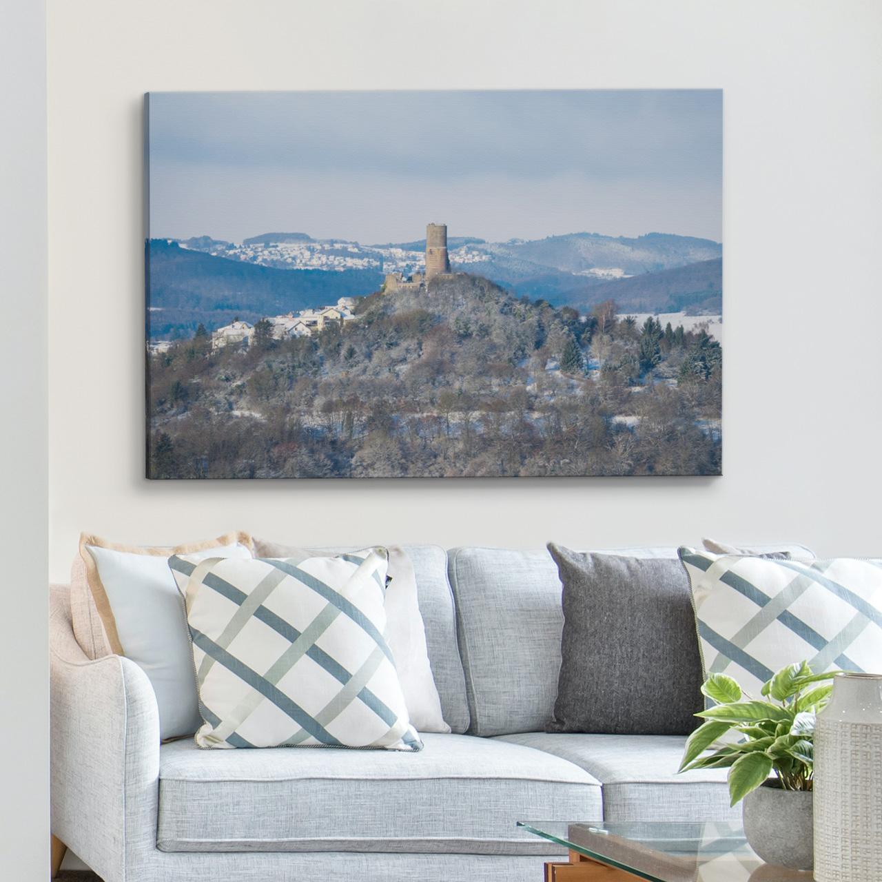 Sonniger Wintertag an der Burg Vetzberg