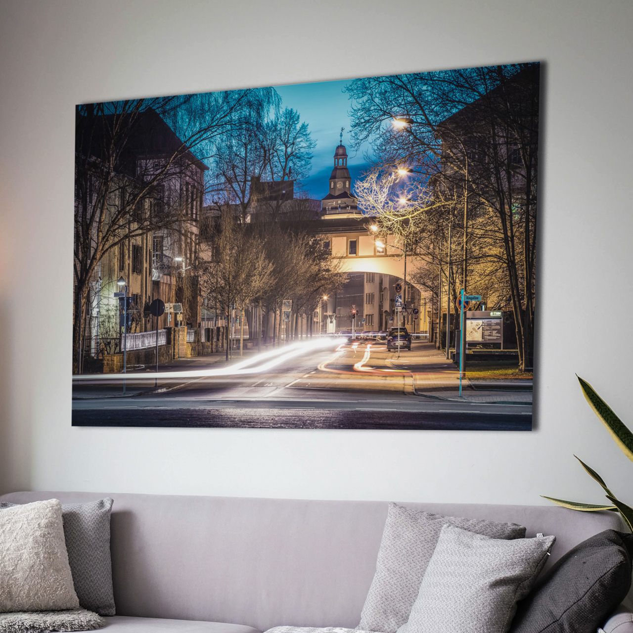 Blauer Abendhimmel über der Gutfleischstraße