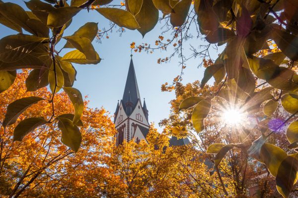 Herbsttag an der St. Bonifatiuskirche