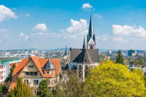Frühlingstag an der St.Bonifatiuskirche