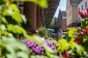 Frühlingstag an den Gießener Marktlauben